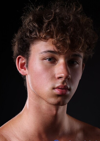 twink in studio