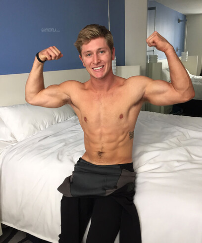 NEW Blonde Beach Boy Brandon Parker Cums