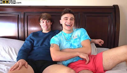 The Handsome Gentleman's club - Chase Arcangel's GayHoopla debut and Jeremy Barker's 1st time Bottoming!